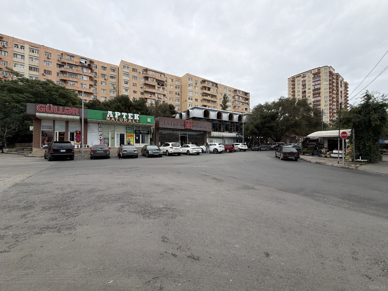 3 otaqlı Köhnə tikili, Yeni Günəşli q., Bakı