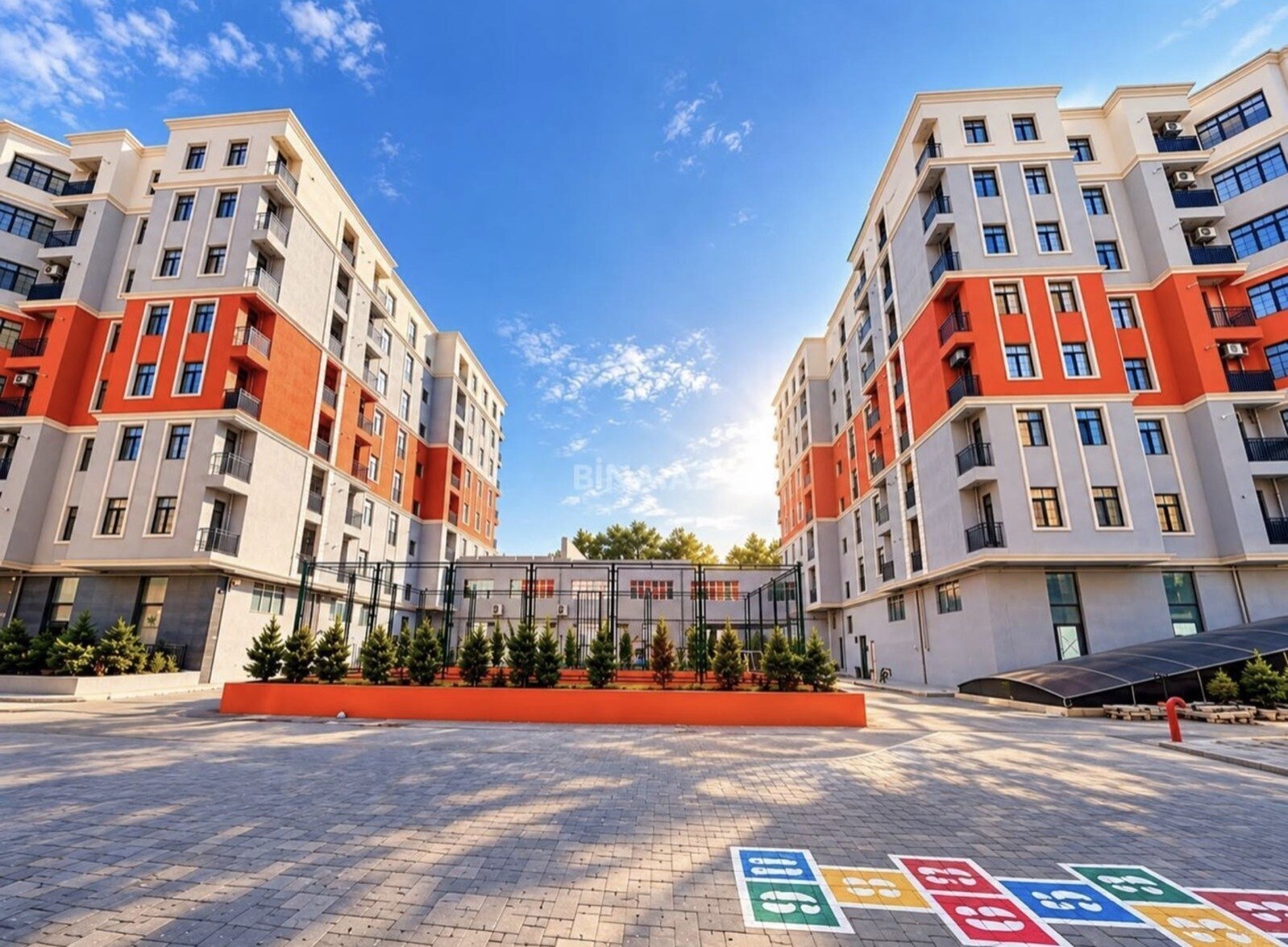 4 otaqlı Yeni tikili, Bakıxanov q., Bakı