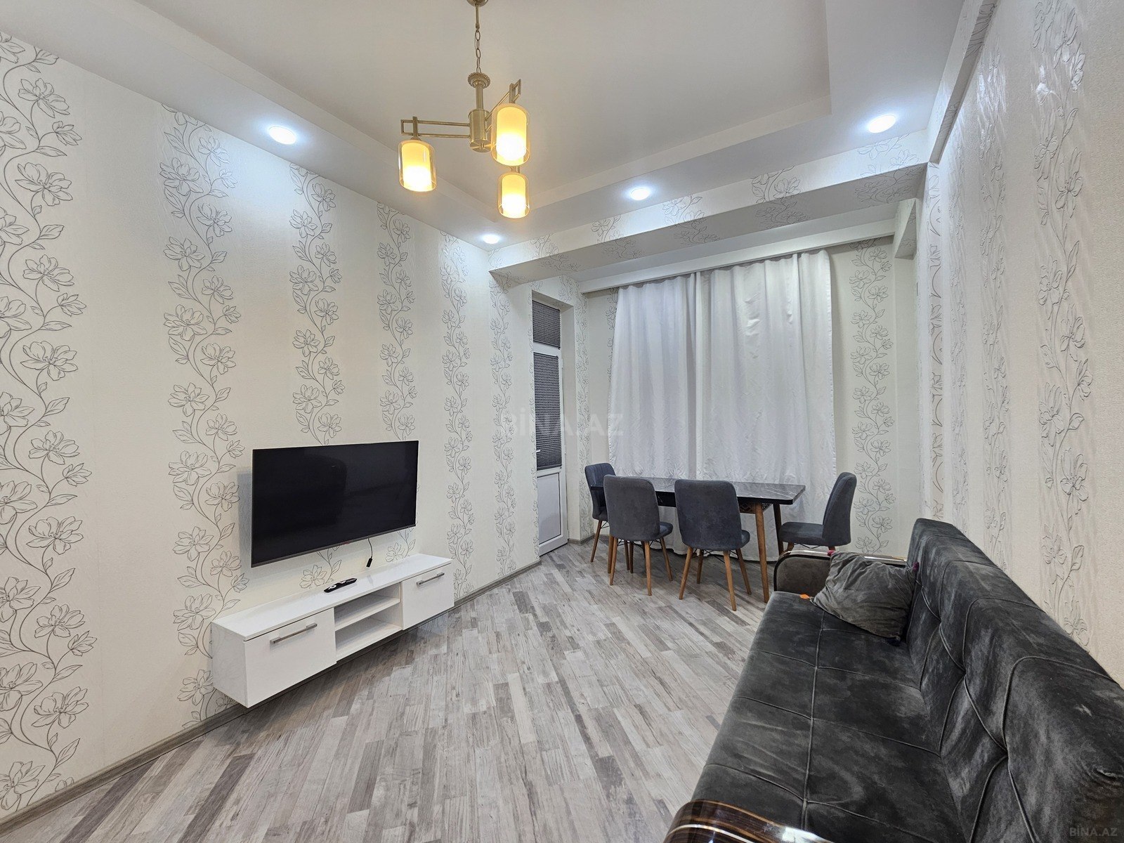 2 otaqlı Yeni tikili, Xırdalan