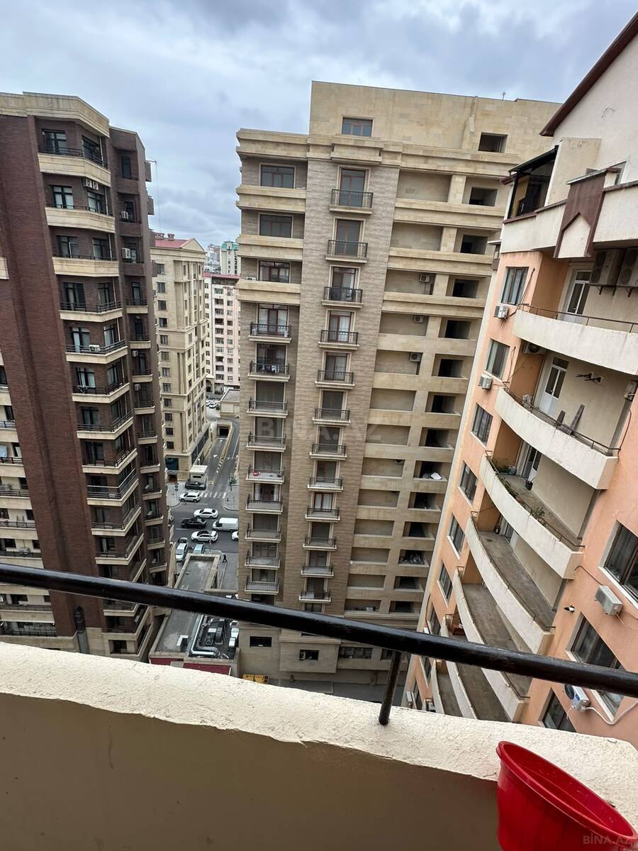 3 otaqlı Yeni tikili, Şah İsmayıl Xətai m., Bakı