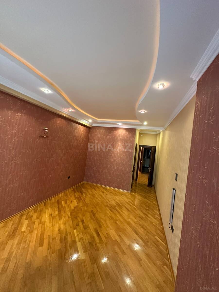 3 otaqlı Yeni tikili, Şah İsmayıl Xətai m., Bakı