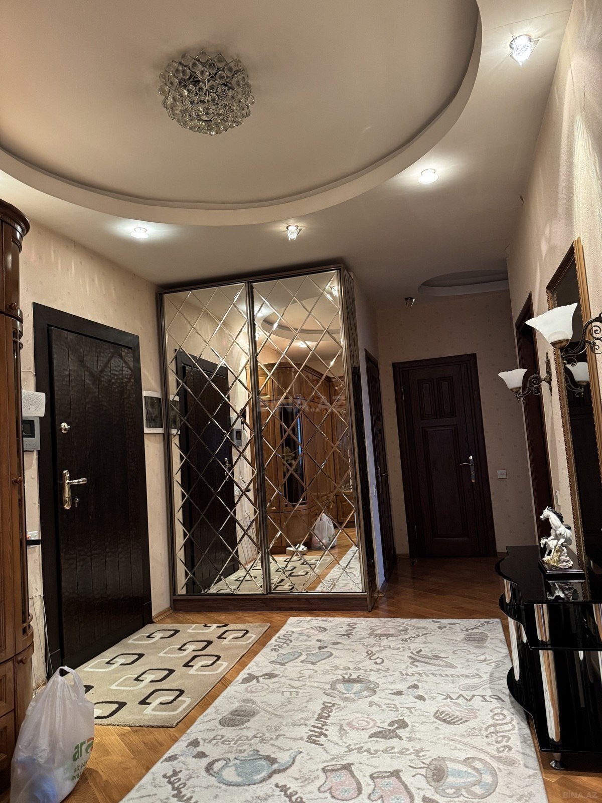 3 otaqlı Yeni tikili, Nizami m., Bakı