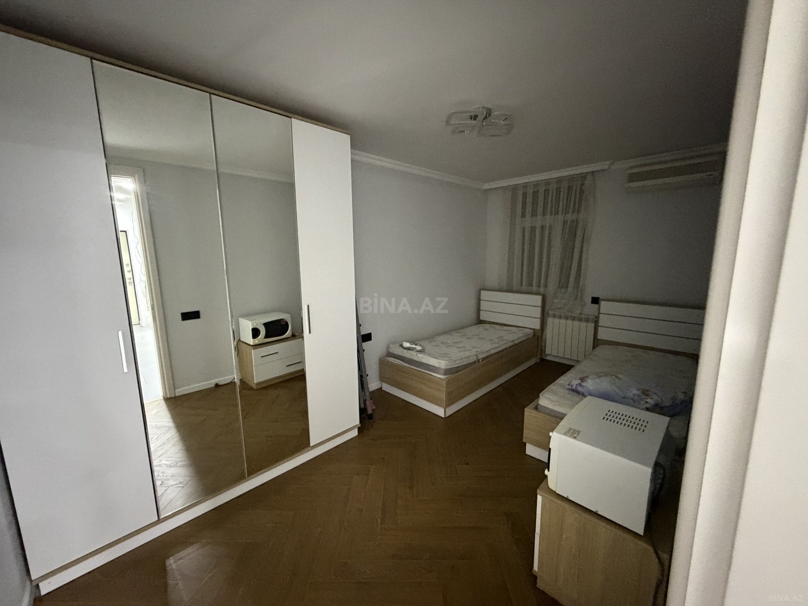 3 otaqlı Köhnə tikili, Sahil m., Bakı