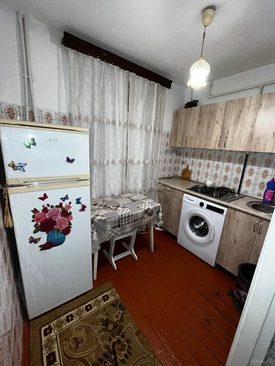 1 otaqlı Köhnə tikili, Qara Qarayev m., Bakı