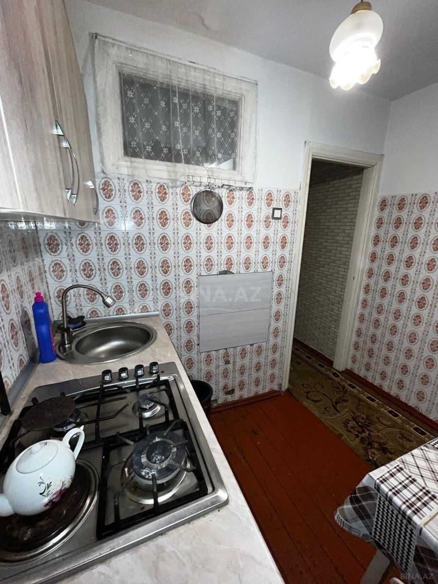 1 otaqlı Köhnə tikili, Qara Qarayev m., Bakı