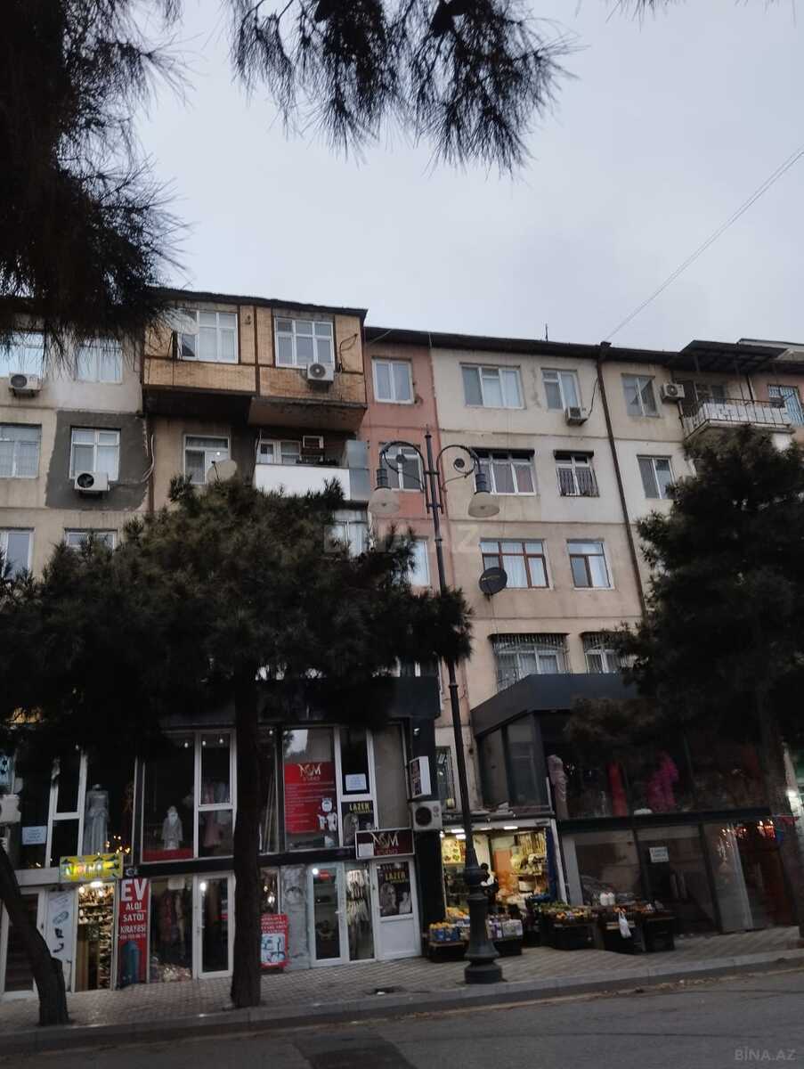 3 otaqlı Köhnə tikili, Memar Əcəmi m., Bakı