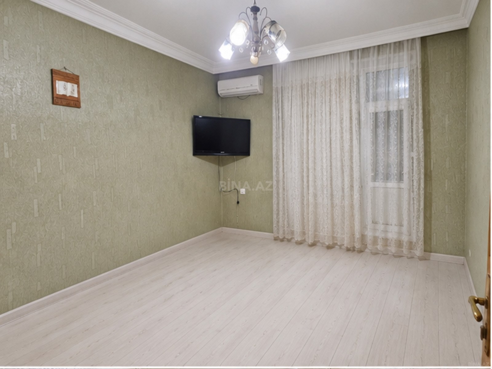 2 otaqlı Köhnə tikili, İnşaatçılar m., Bakı