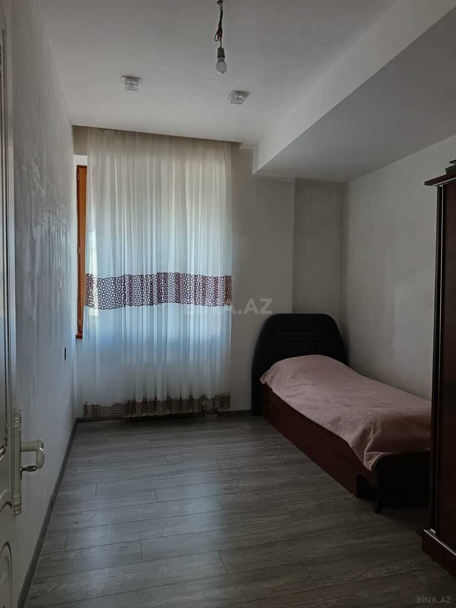 3 otaqlı Yeni tikili, Xırdalan