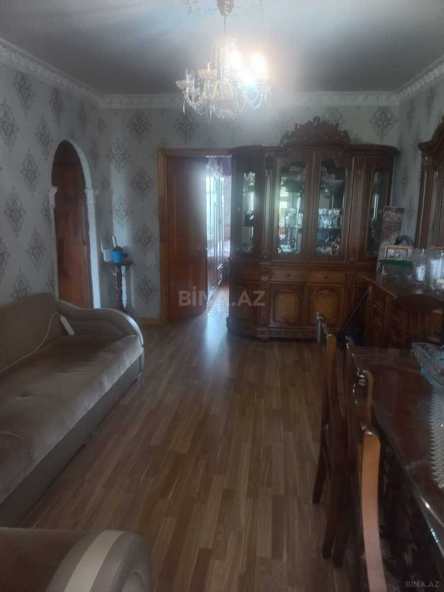 2 otaqlı Köhnə tikili, Neftçilər m., Bakı