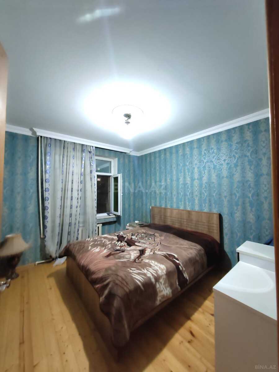 4 otaqlı Köhnə tikili, Yeni Günəşli q., Bakı