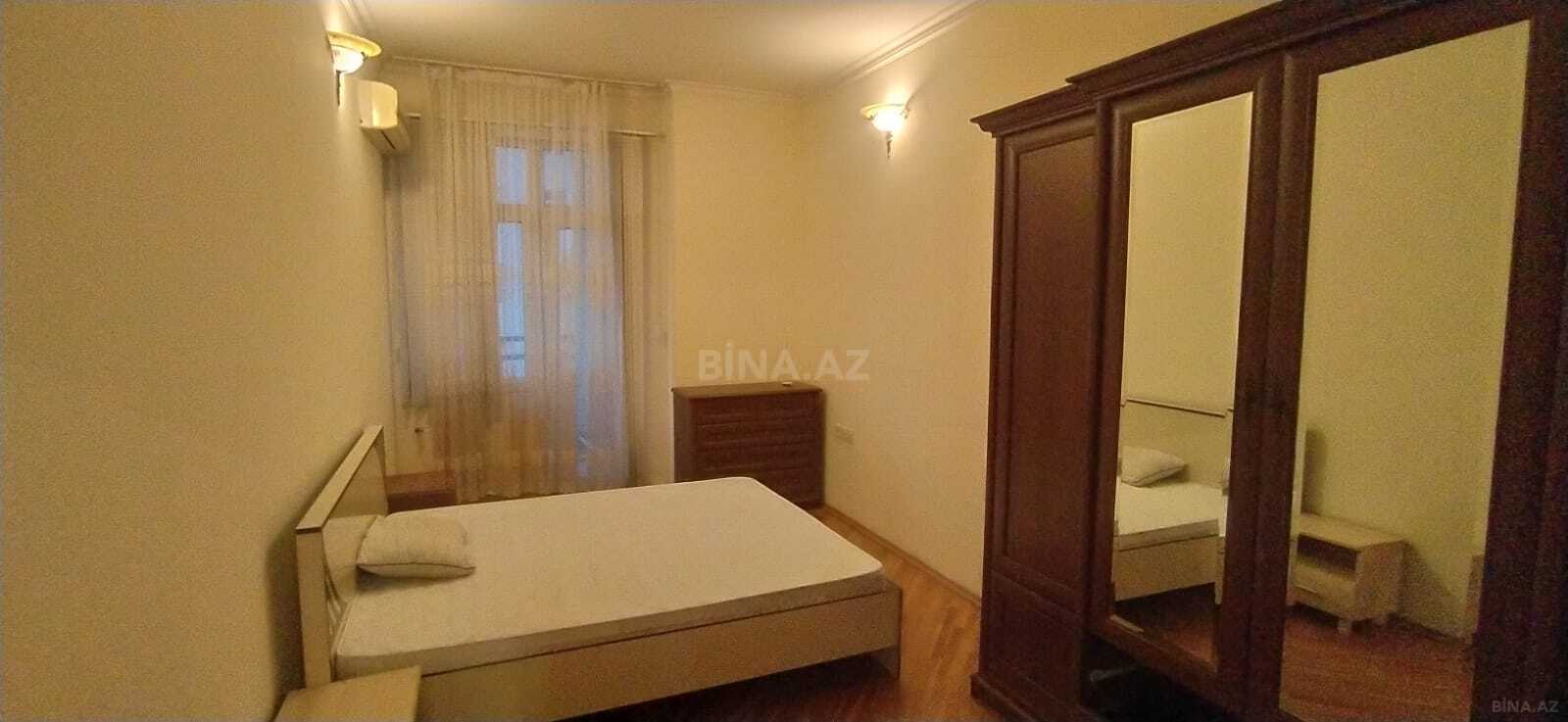 4 otaqlı Yeni tikili, Nizami m., Bakı