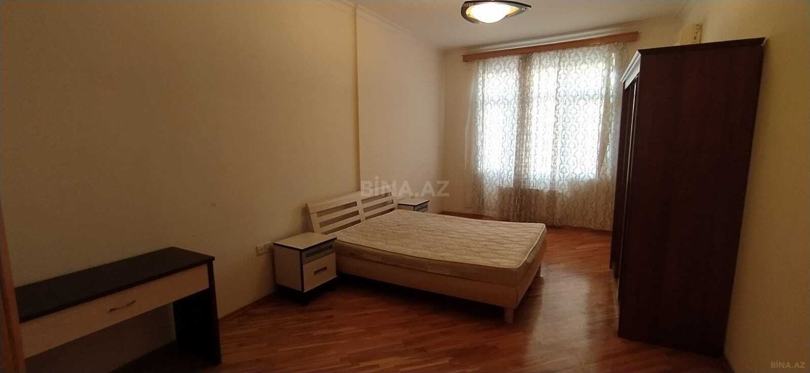 4 otaqlı Yeni tikili, Nizami m., Bakı