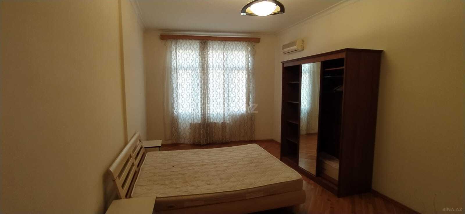 4 otaqlı Yeni tikili, Nizami m., Bakı