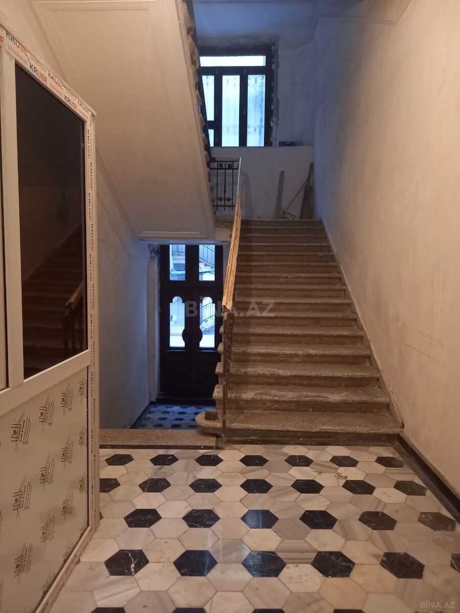 3 otaqlı Köhnə tikili, İçəri Şəhər m., Bakı
