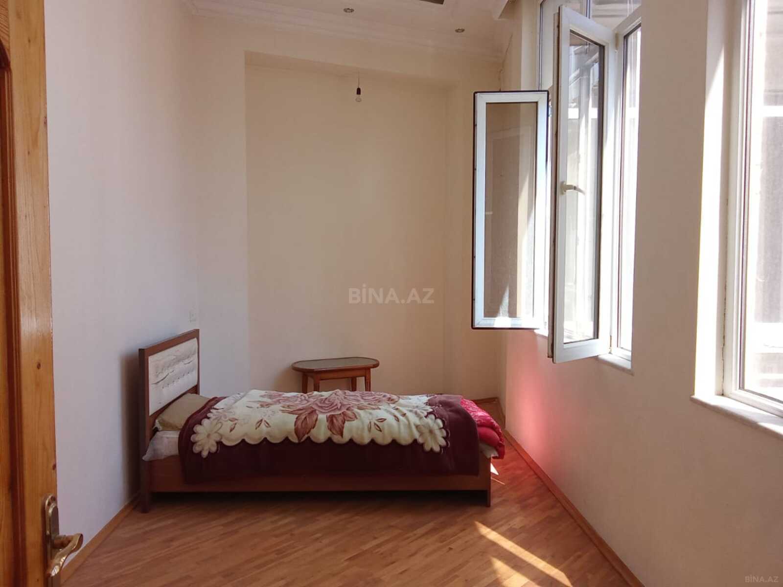 3 otaqlı Köhnə tikili, İçəri Şəhər m., Bakı