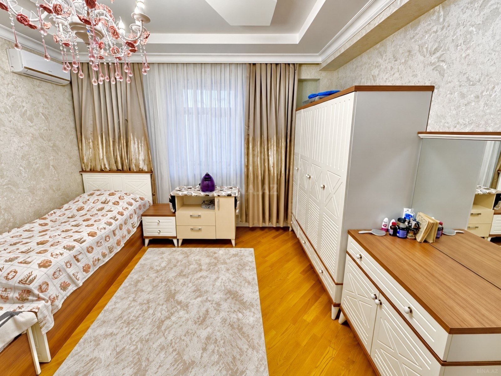 3 otaqlı Yeni tikili, Qara Qarayev m., Bakı