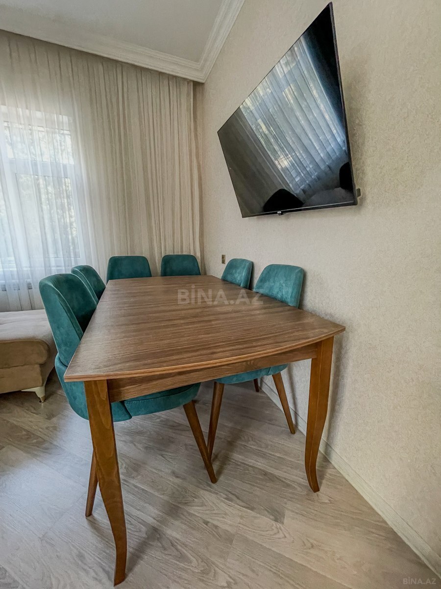 2 otaqlı Köhnə tikili, Bakıxanov q., Bakı