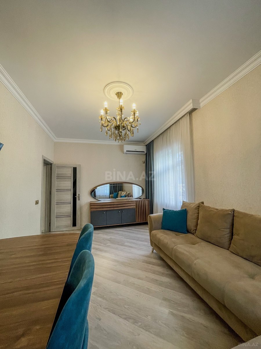2 otaqlı Köhnə tikili, Bakıxanov q., Bakı
