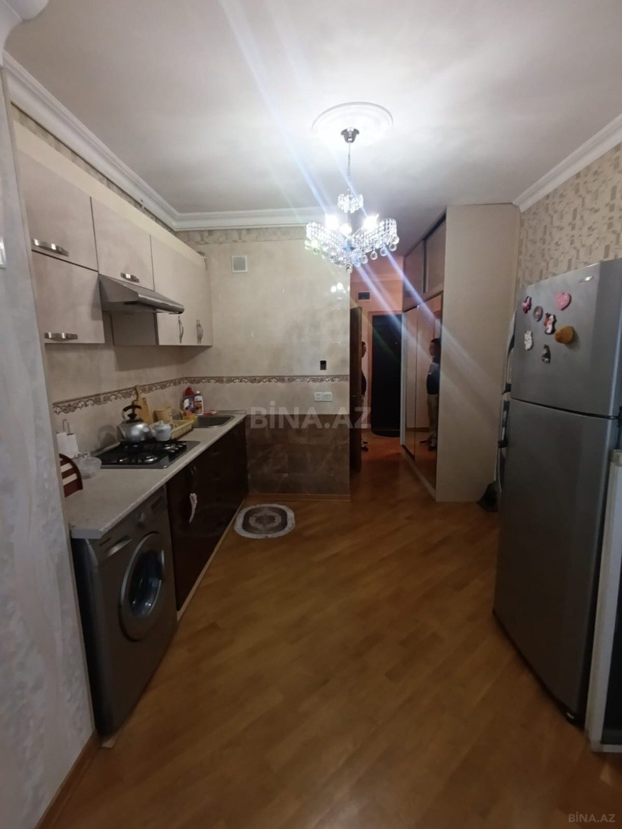 2 otaqlı Köhnə tikili, Azadlıq Prospekti m., Bakı