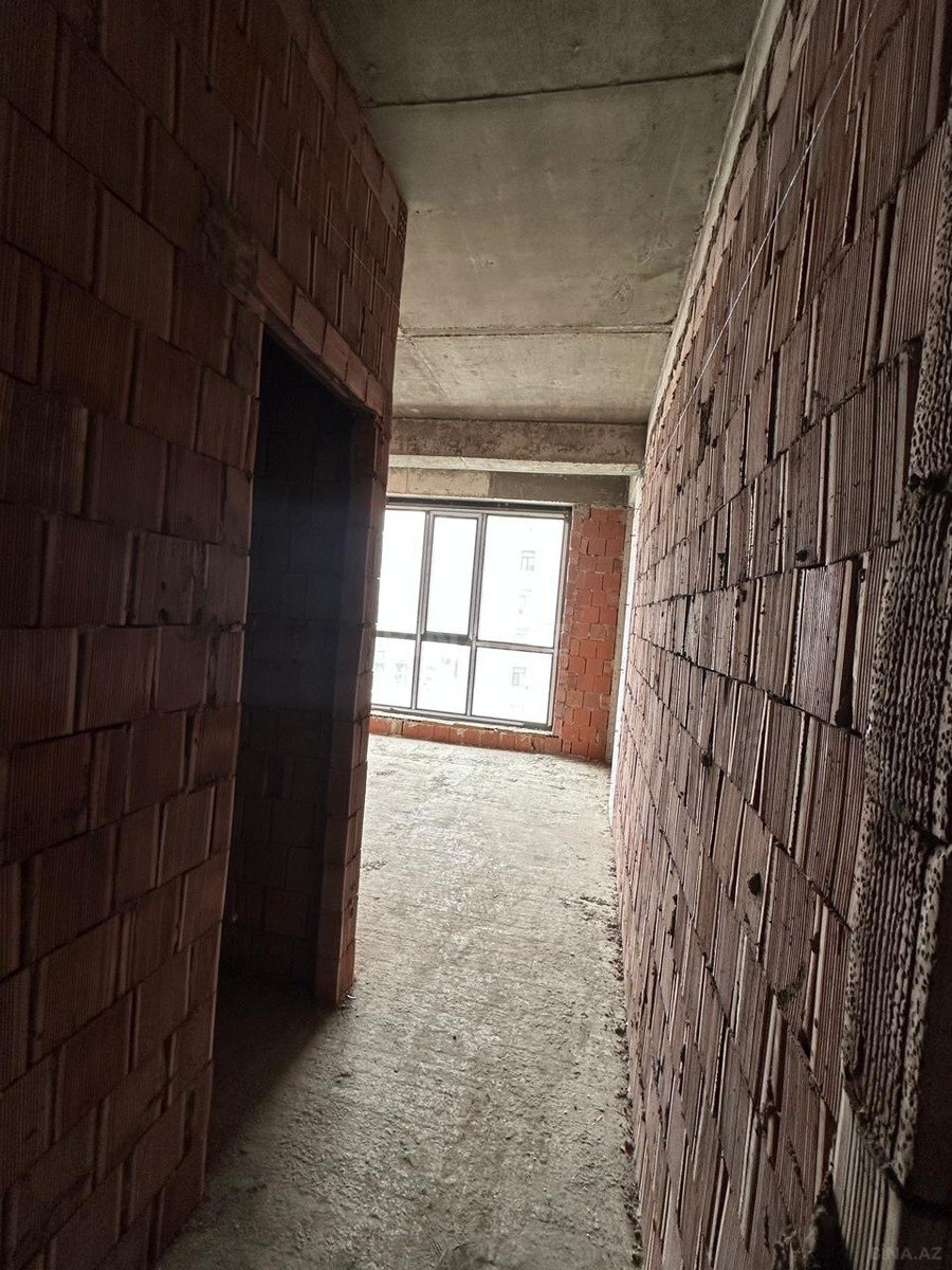 3 otaqlı Yeni tikili, Koroğlu m., Bakı