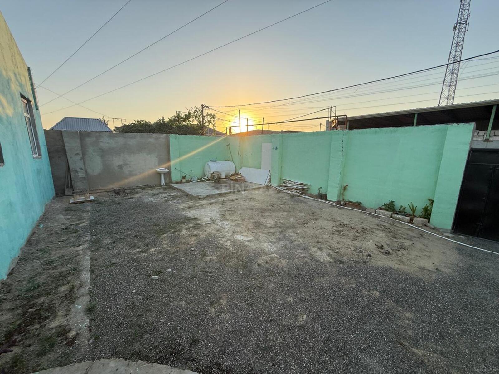 3 otaqlı Həyət evi/Bağ evi, Buzovna q., Bakı