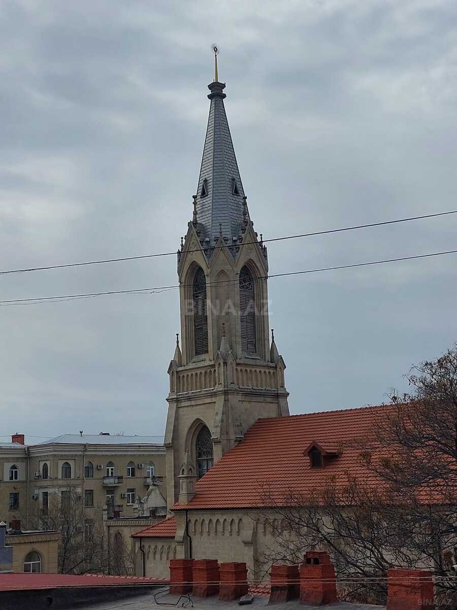 3 otaqlı Köhnə tikili, 28 May m., Bakı