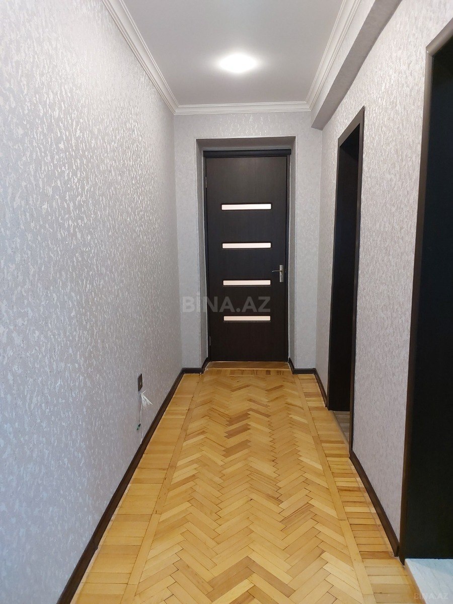 3 otaqlı Köhnə tikili, 28 May m., Bakı
