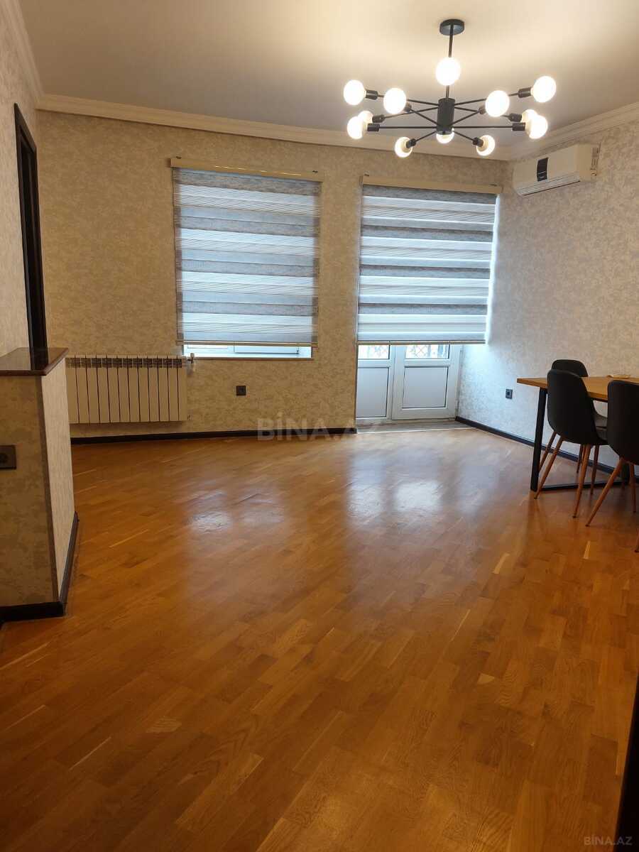 3 otaqlı Köhnə tikili, 28 May m., Bakı