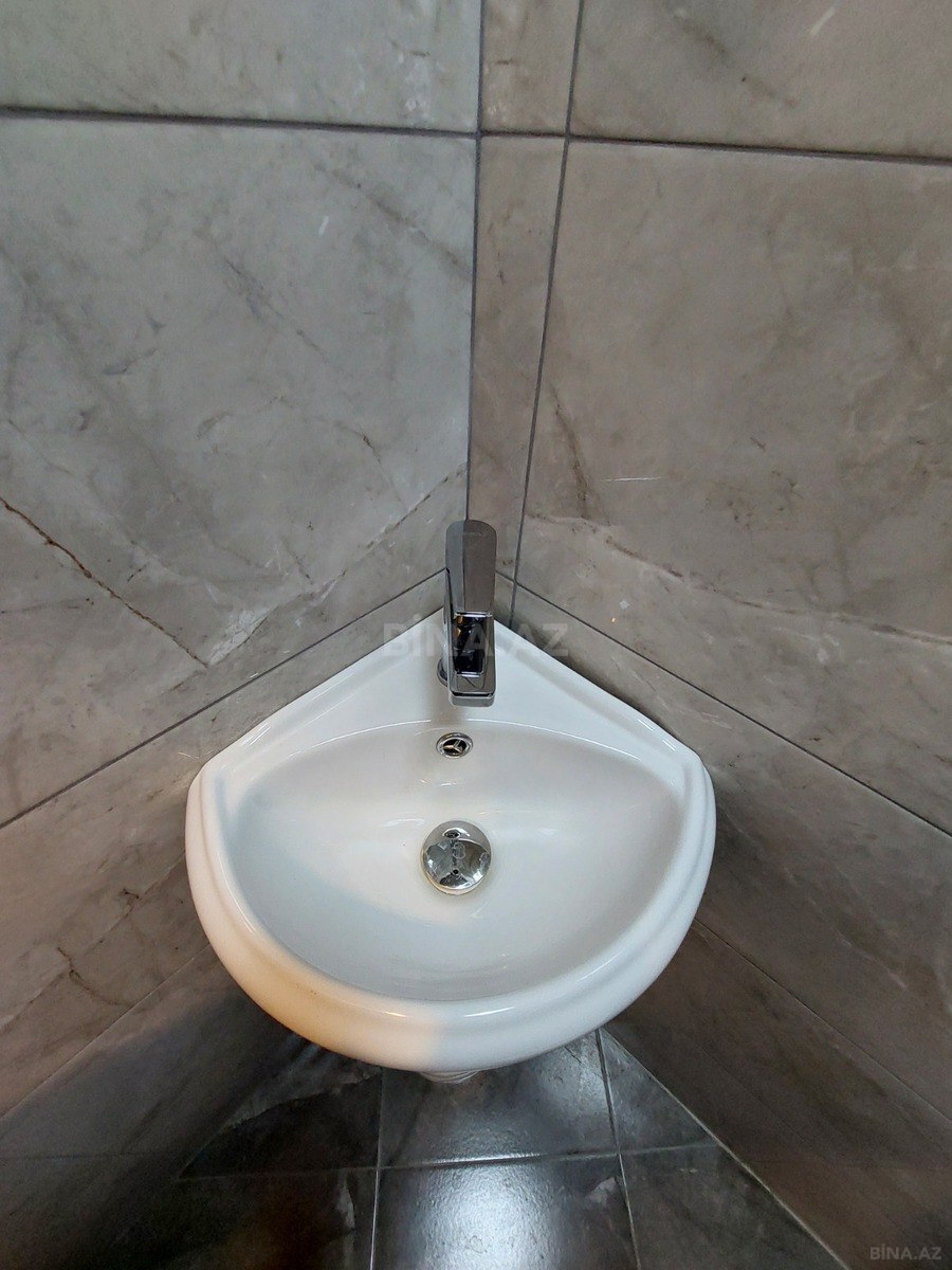 3 otaqlı Köhnə tikili, 28 May m., Bakı