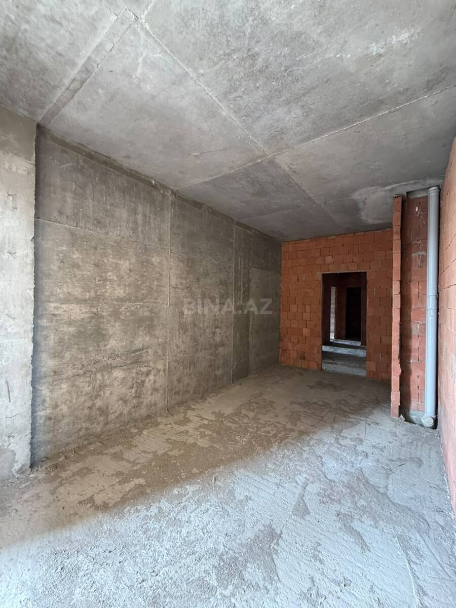 4 otaqlı Yeni tikili, Koroğlu m., Bakı