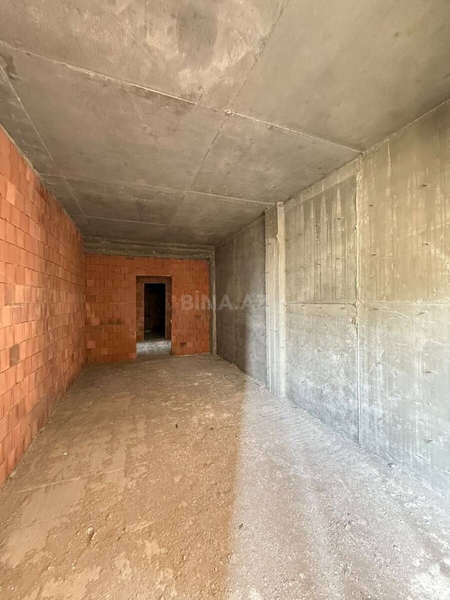 4 otaqlı Yeni tikili, Koroğlu m., Bakı