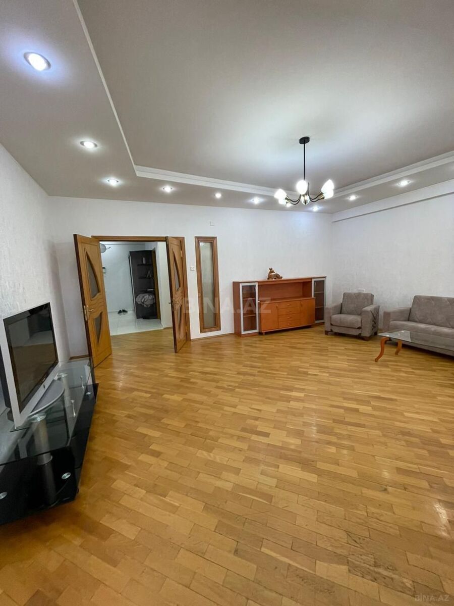 3 otaqlı Yeni tikili, 28 May m., Bakı