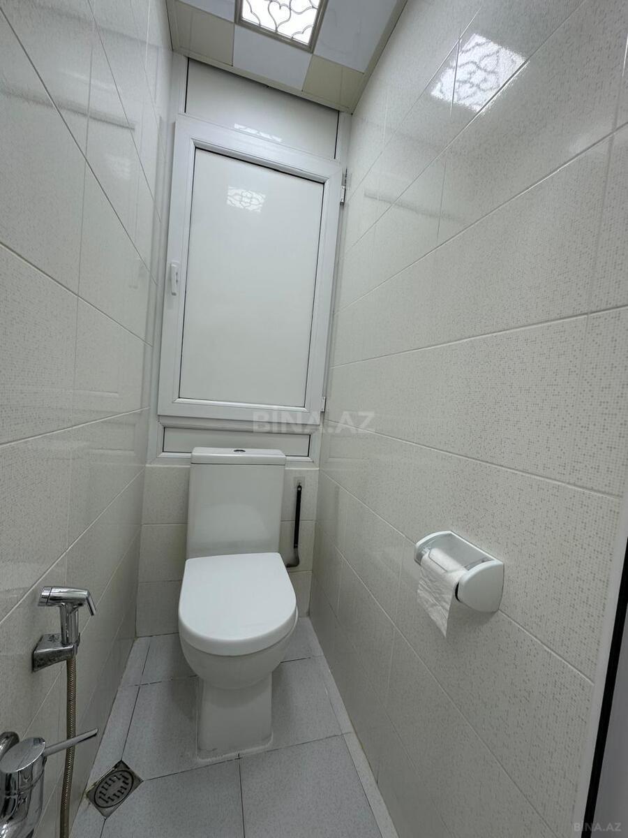 3 otaqlı Köhnə tikili, Memar Əcəmi m., Bakı