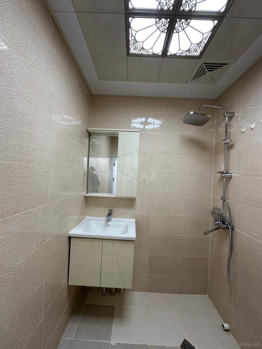 3 otaqlı Köhnə tikili, Memar Əcəmi m., Bakı