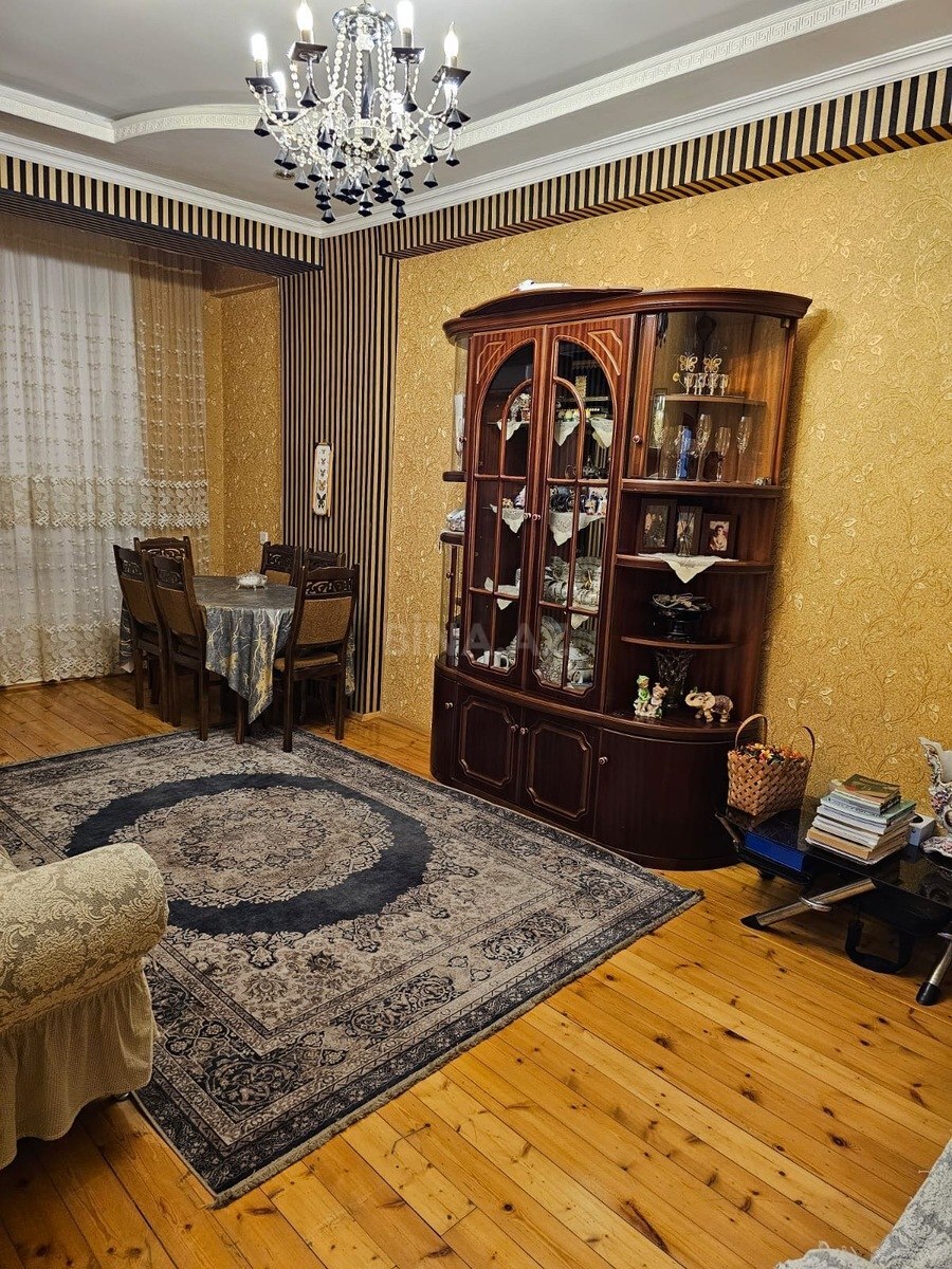 3 otaqlı Yeni tikili, Həzi Aslanov m., Bakı