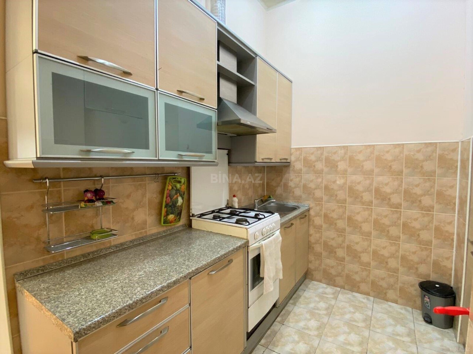 4 otaqlı Köhnə tikili, Sahil m., Bakı