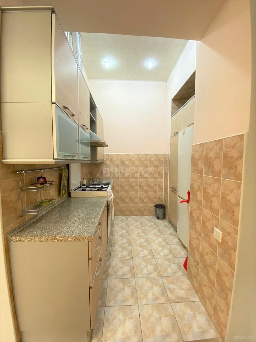 4 otaqlı Köhnə tikili, Sahil m., Bakı