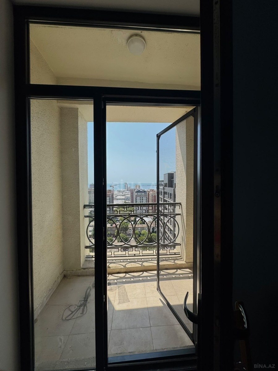 3 otaqlı Yeni tikili, 28 May m., Bakı