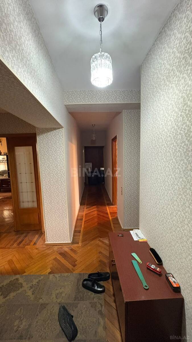 4 otaqlı Köhnə tikili, 20 Yanvar m., Bakı
