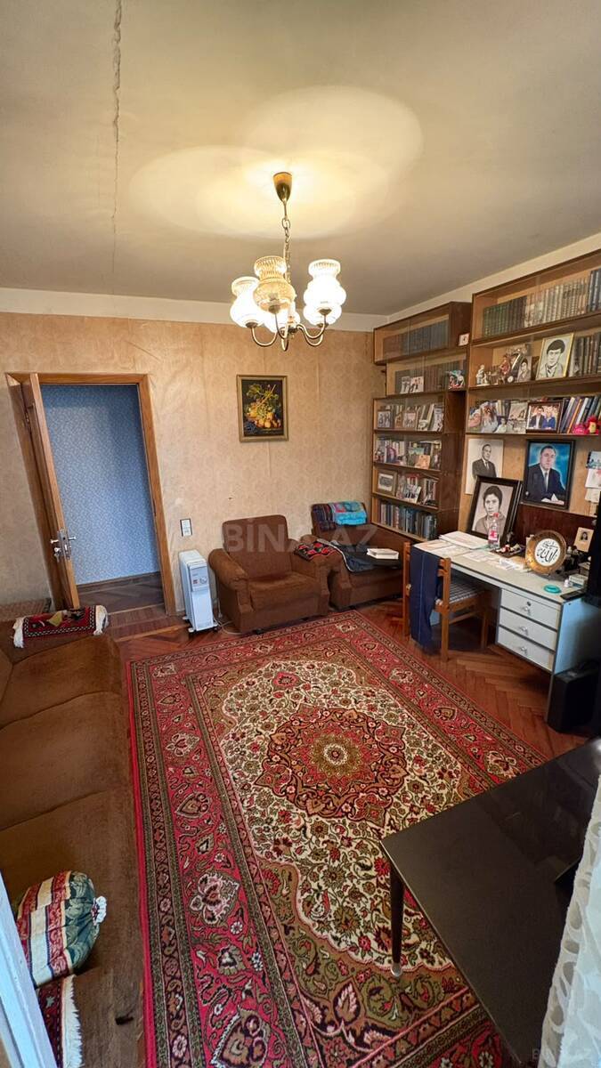 4 otaqlı Köhnə tikili, 20 Yanvar m., Bakı