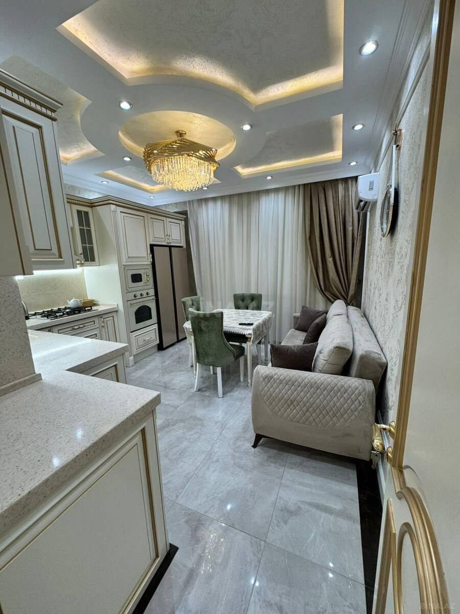 3 otaqlı Yeni tikili, 8 Noyabr m., Bakı