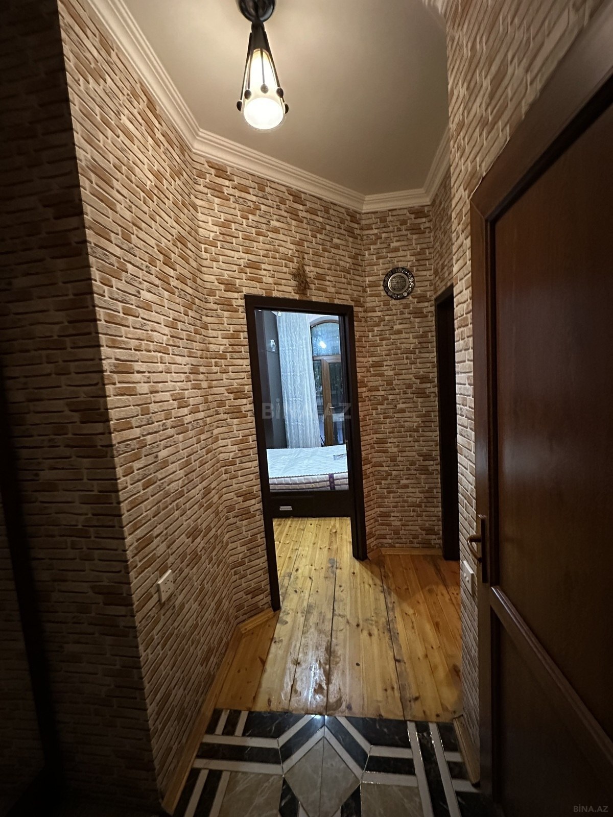2 otaqlı Yeni tikili, Xırdalan