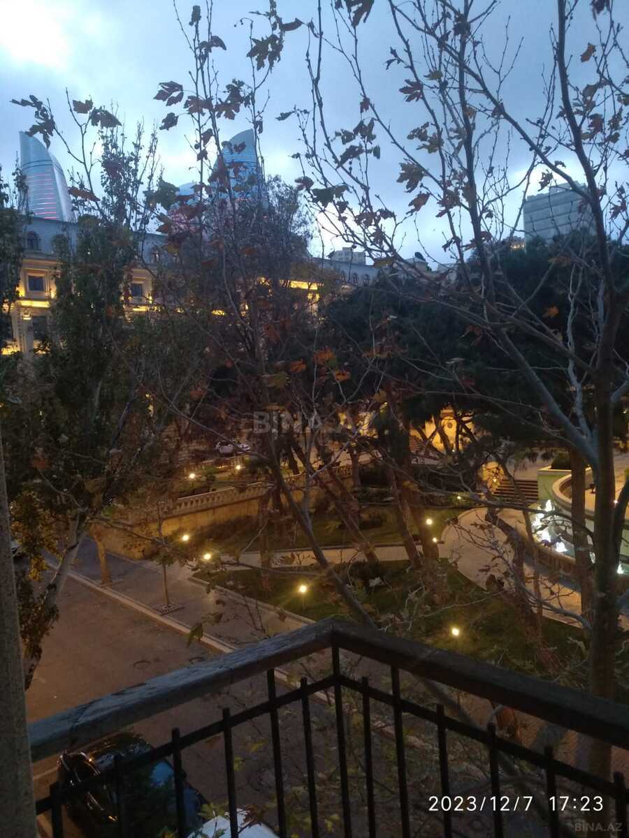 3 otaqlı Köhnə tikili, İçəri Şəhər m., Bakı
