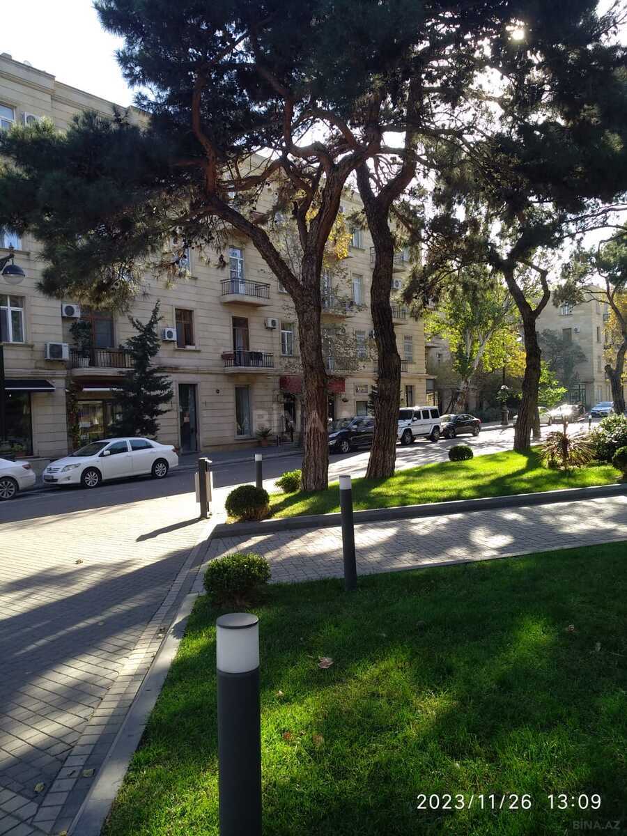 3 otaqlı Köhnə tikili, İçəri Şəhər m., Bakı