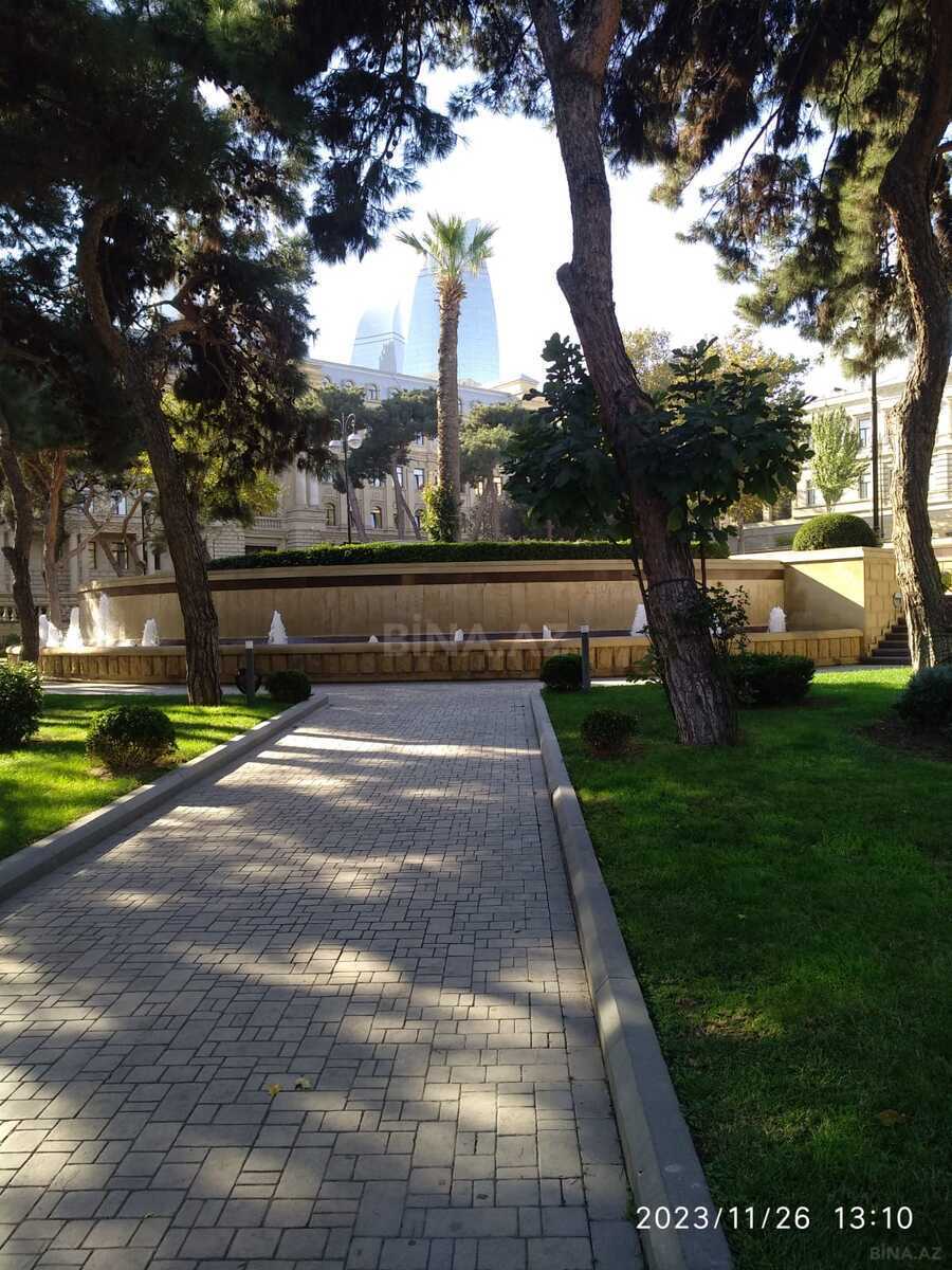 3 otaqlı Köhnə tikili, İçəri Şəhər m., Bakı
