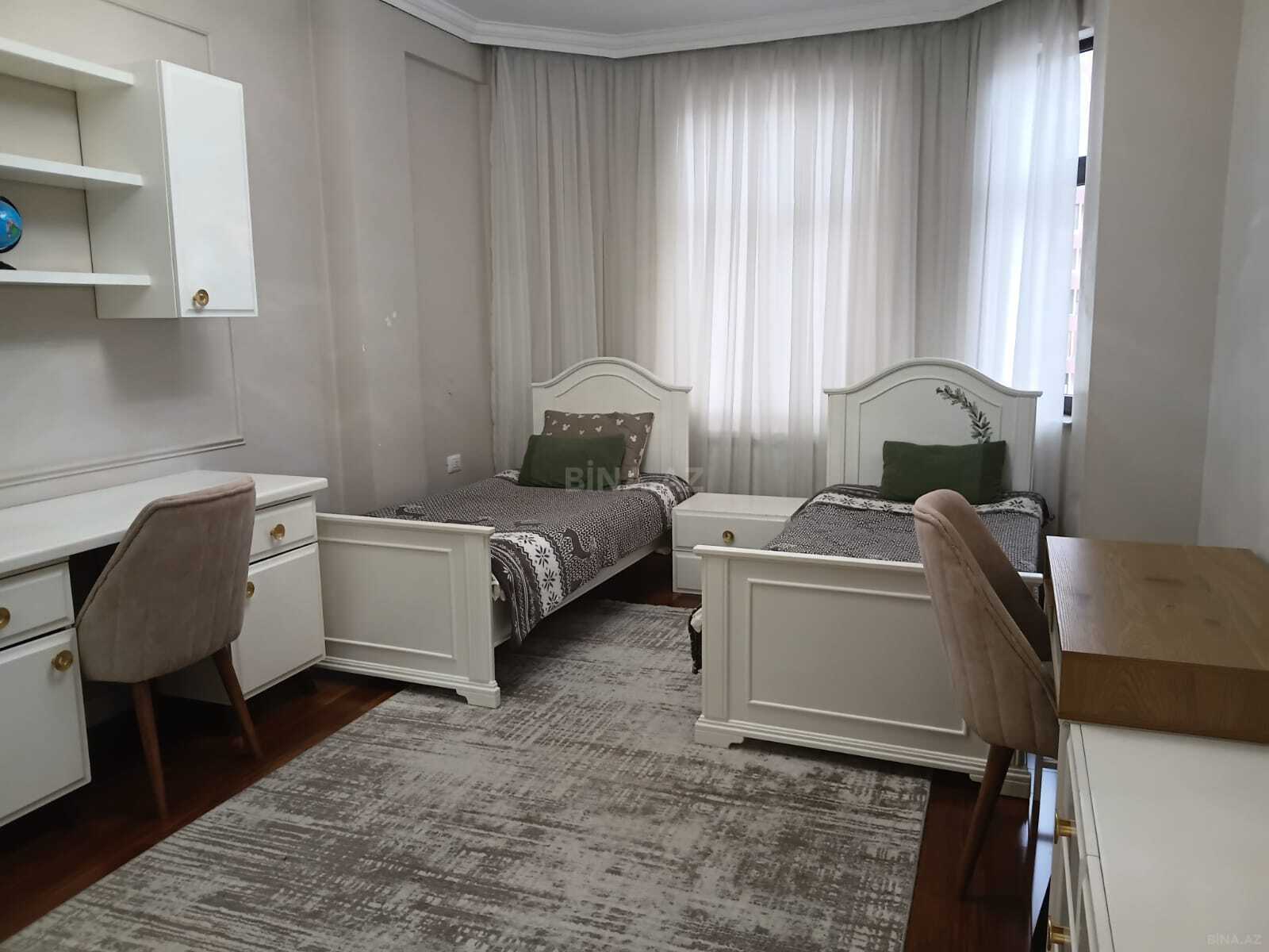 3 otaqlı Yeni tikili, Şah İsmayıl Xətai m., Bakı