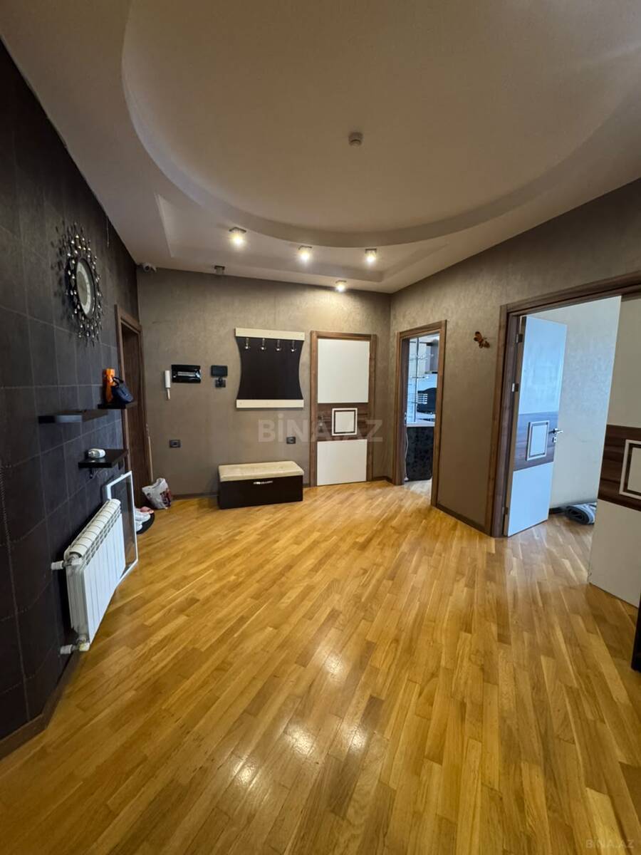 3 otaqlı Yeni tikili, Şah İsmayıl Xətai m., Bakı