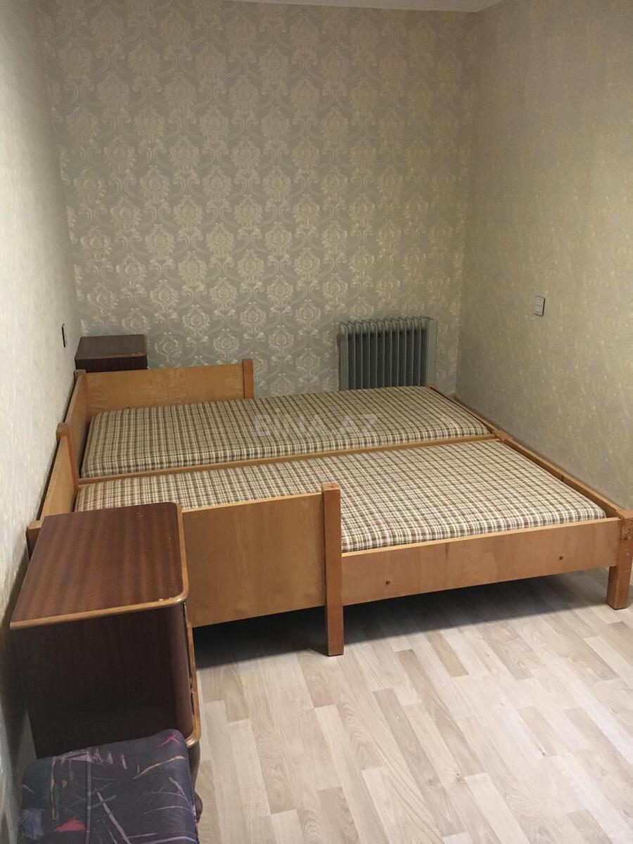 2 otaqlı Köhnə tikili, Elmlər Akademiyası m., Bakı