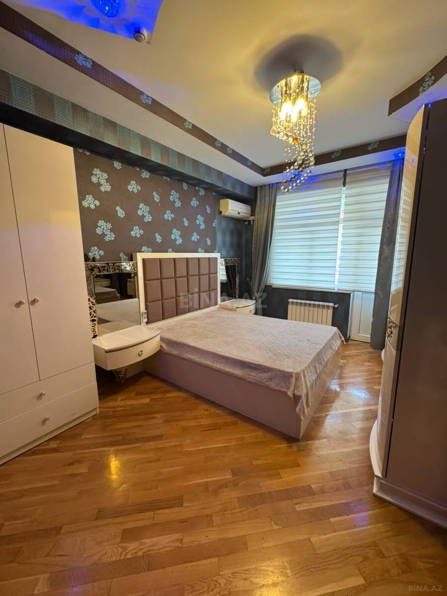 3 otaqlı Yeni tikili, Şah İsmayıl Xətai m., Bakı