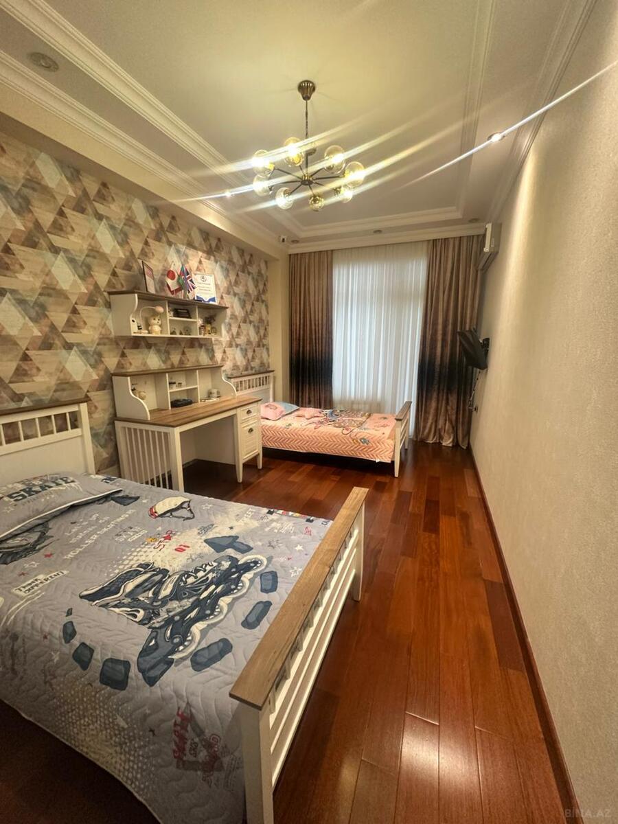 3 otaqlı Yeni tikili, 28 May m., Bakı